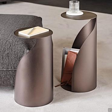 Tall round coffee table Penguin by Cattelan